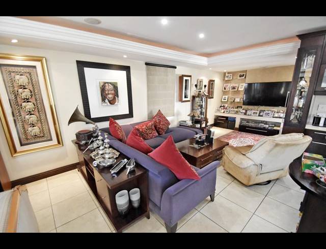 5 BEDROOM HOUSE FOR SALE IN LINKSFIELD